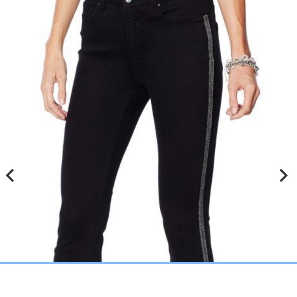 Black skinny jeans